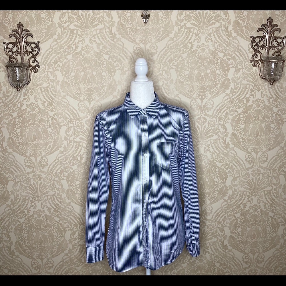 Gap Striped Long Sleeve Button Down Collared Shirt